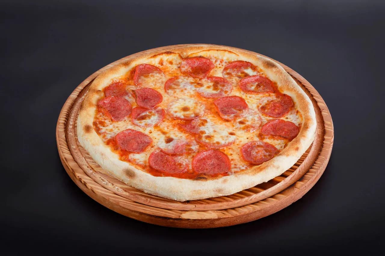 Salami Pizza